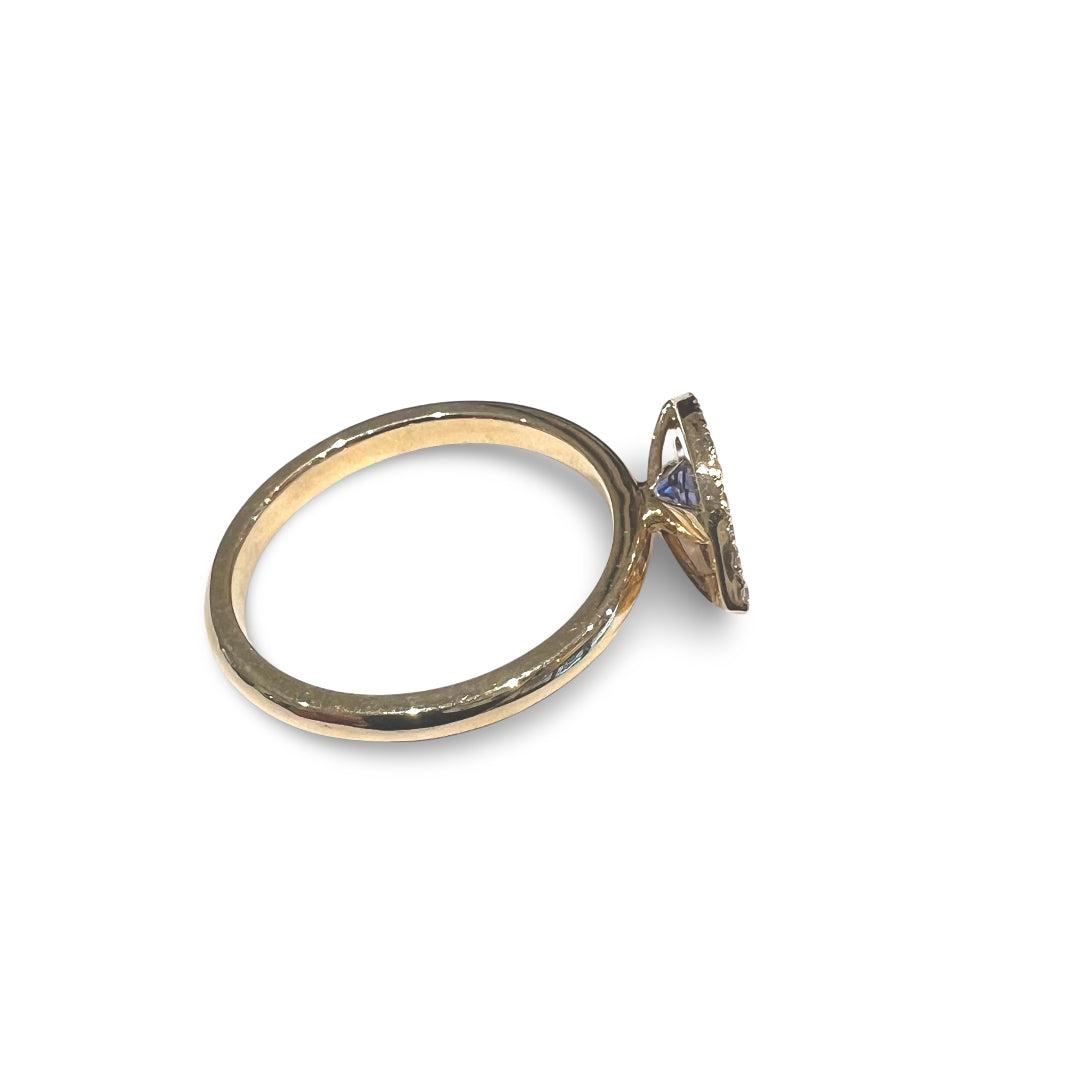 18ct Yellow Gold Tanzanite & Diamond Ring