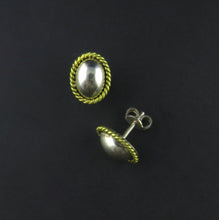Load image into Gallery viewer, Oval Rope Earrings
