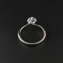 Load image into Gallery viewer, Stone Set Shoulder Diamond Ring
