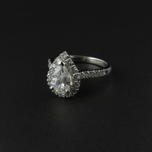 Load image into Gallery viewer, Pear Shape Diamond Ring
