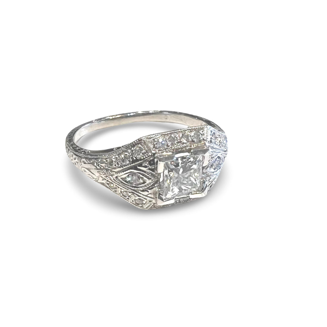 "Art Deco Style" 18ct White Gold Diamond Ring