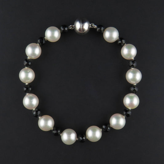 Akoya Pearl and Black Spinel Bracelet