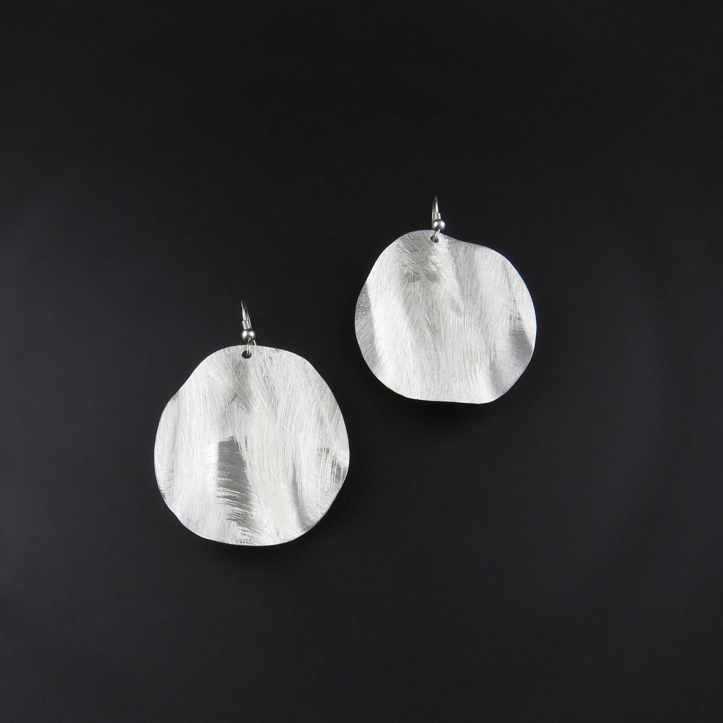 Wavy Disk Earrings