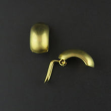 Load image into Gallery viewer, Gold Brushed Clip on Earrings
