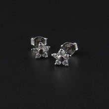 Load image into Gallery viewer, Flower Diamond Earrings
