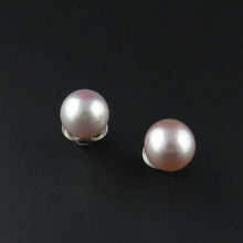 Load image into Gallery viewer, Pink Fresh Water Pearl Earrings
