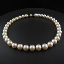 Load image into Gallery viewer, Pink Fresh Water Pearl Strand
