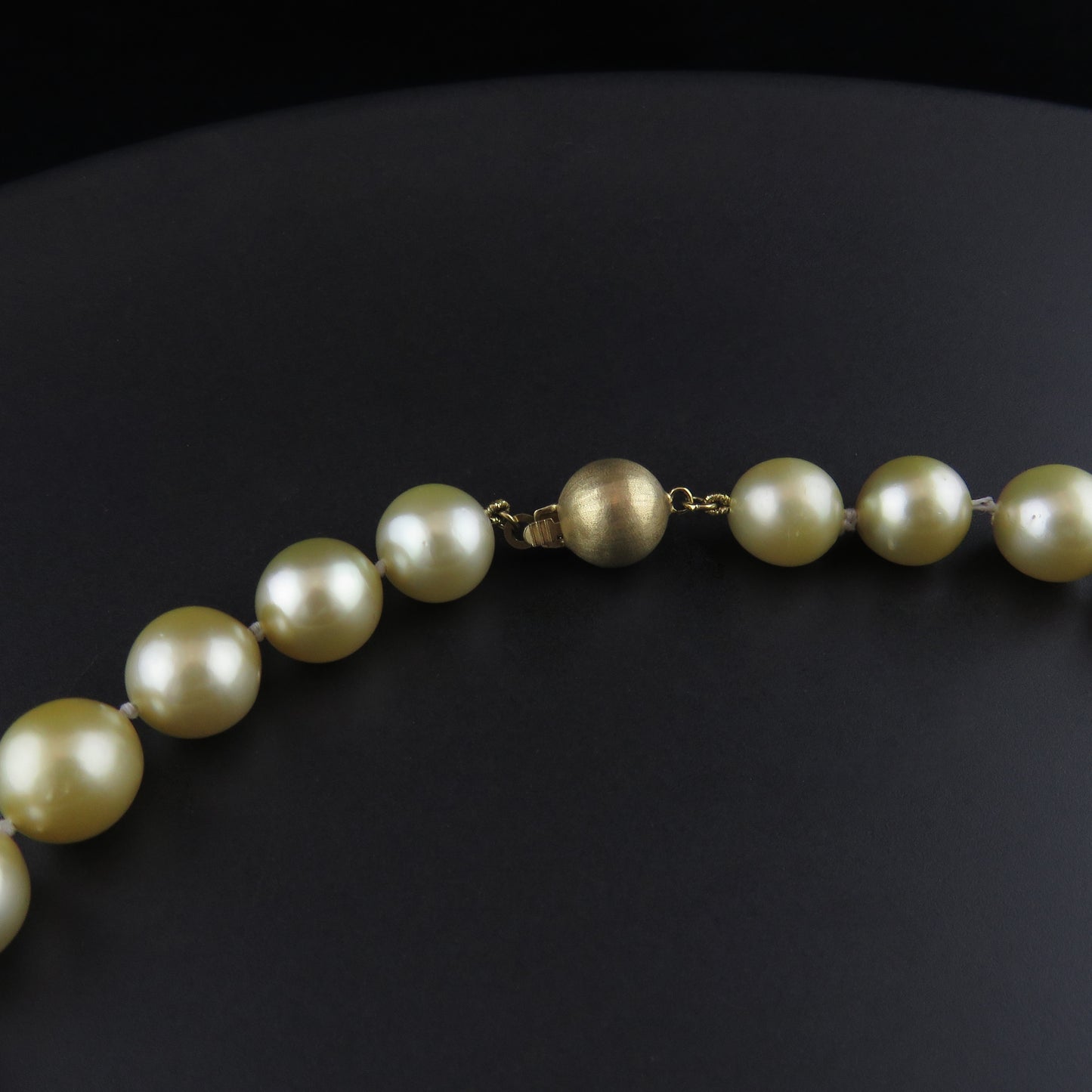 Golden South Sea Pearl Strand