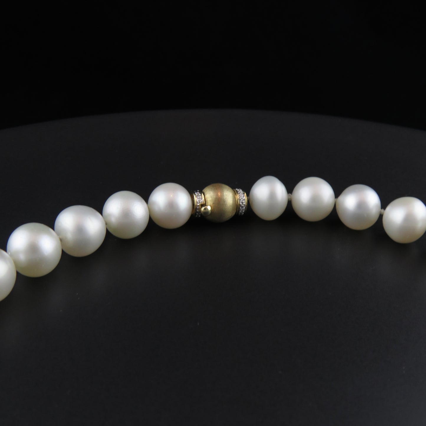 South Sea Pearl Strand