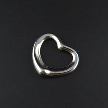 Load image into Gallery viewer, White Gold Heart Pendant

