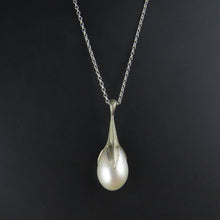 Load image into Gallery viewer, Pearl Drop Pendant
