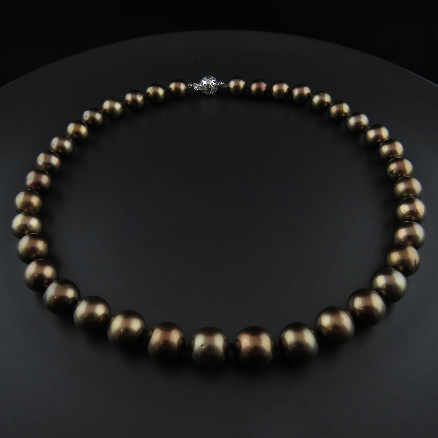 Tahitian Chocolate Cultured Pearl Strand