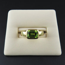 Load image into Gallery viewer, Peridot Gold Ring
