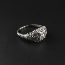 Load image into Gallery viewer, Antique Look Diamond Ring
