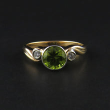 Load image into Gallery viewer, Peridot and Diamond Twist Ring
